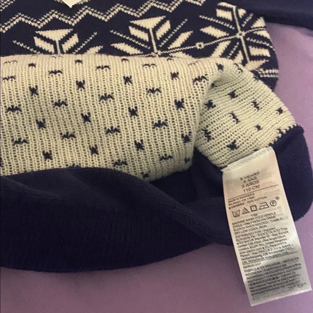 Disney GAP Navy Crewneck Sweater with White Snowflake Design - Picture 3 of 4